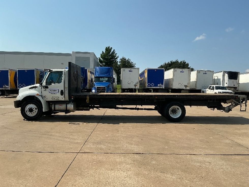 Flatbed Truck-Light and Medium Duty Trucks-International-2020-MV607-Grand Prairie-TX-174,413\n\t\tmiles-$ 44,500 - Image 4