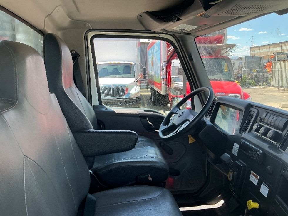 Flatbed Truck-Light and Medium Duty Trucks-International-2020-MV607-Greeley-CO-114,406\n\t\tmiles-$ 51,000 - Image 17