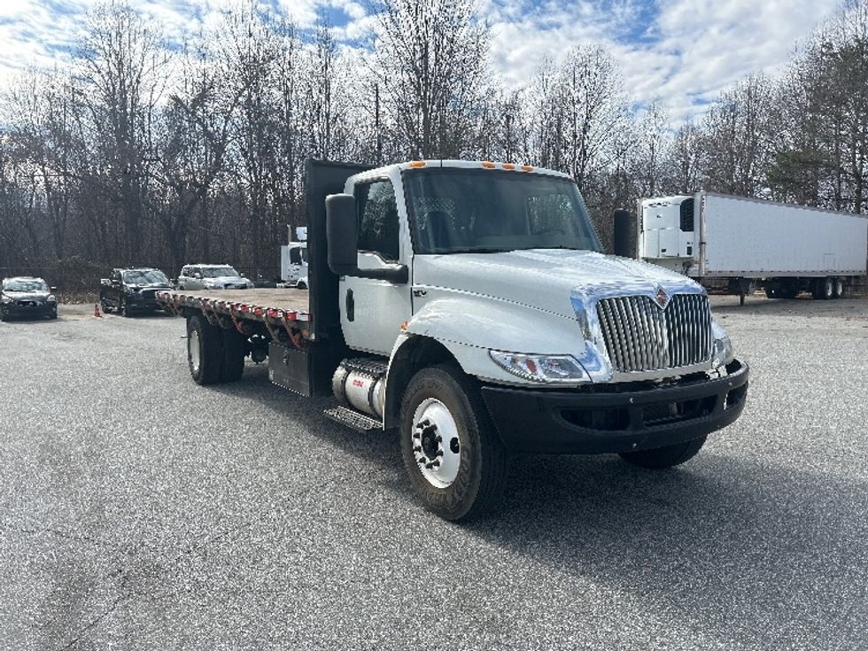 Flatbed Truck-Light and Medium Duty Trucks-International-2020-MV607-Greensboro-NC-168,376\n\t\tmiles-$ 34,000 - Image 1