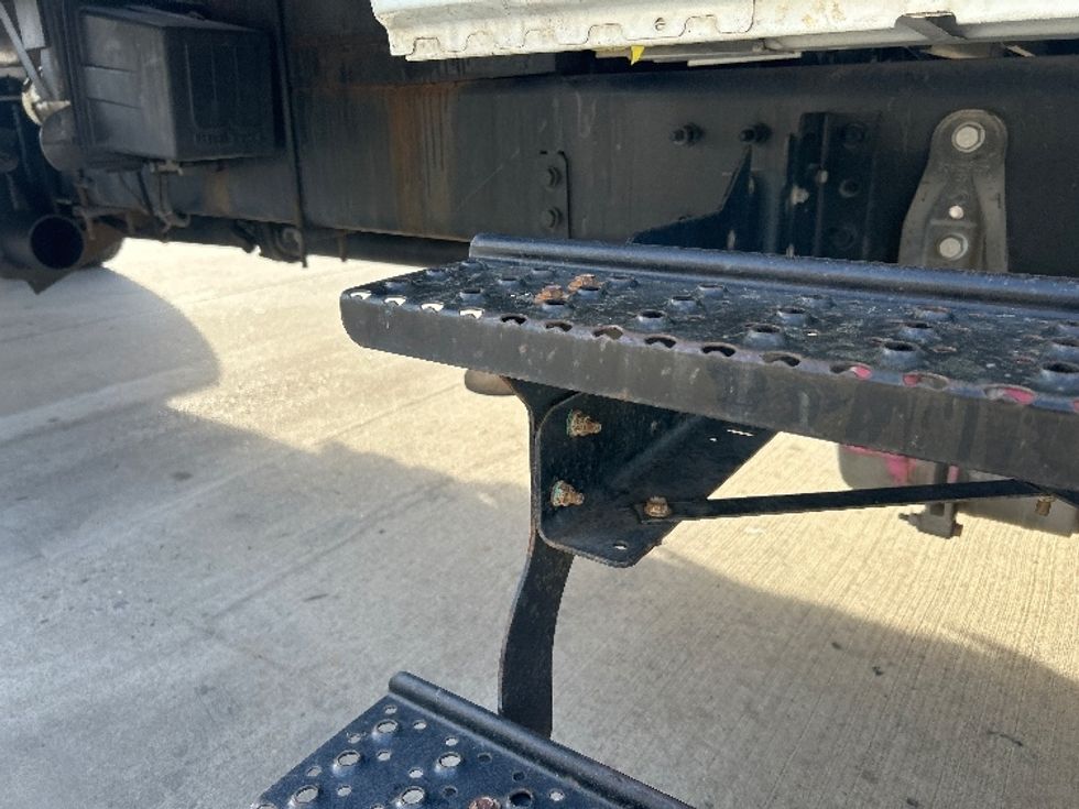 Flatbed Truck-Light and Medium Duty Trucks-International-2020-MV607-Houston-TX-116,154\n\t\tmiles-$ 60,000 - Image 13