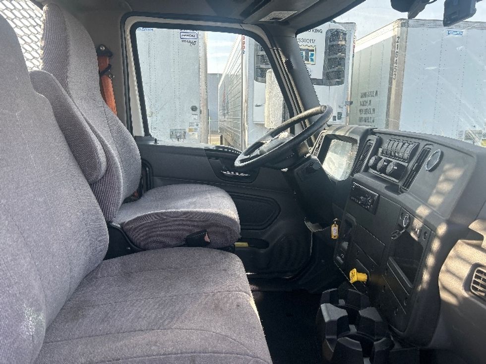 Flatbed Truck-Light and Medium Duty Trucks-International-2020-MV607-Indianapolis-IN-134,466\n\t\tmiles-$ 70,500 - Image 18