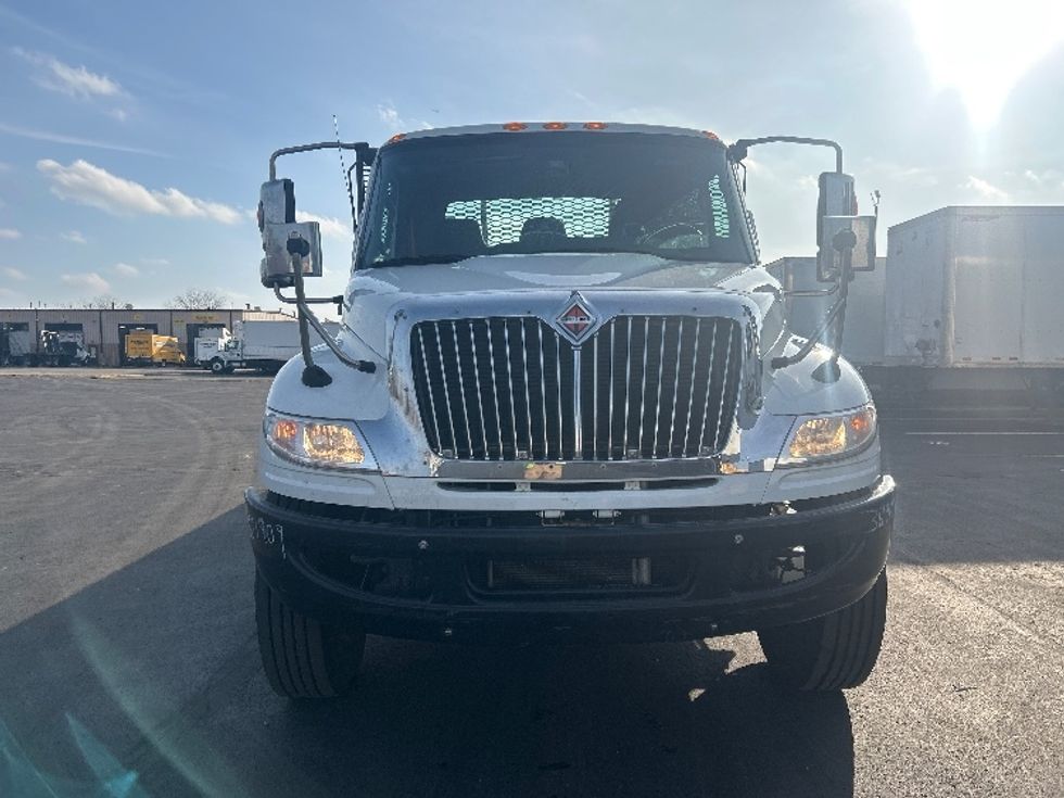 Flatbed Truck-Light and Medium Duty Trucks-International-2020-MV607-Indianapolis-IN-134,466\n\t\tmiles-$ 70,500 - Image 2