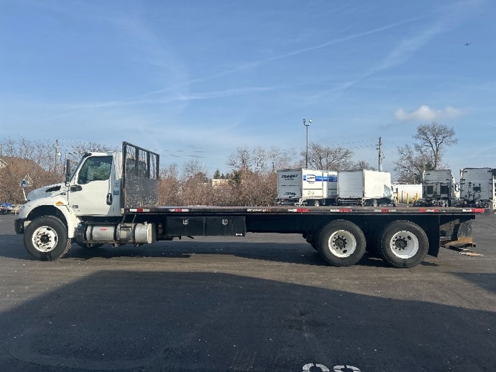 Flatbed Truck-Light and Medium Duty Trucks-International-2020-MV607-Indianapolis-IN-134,466\n\t\tmiles-$ 70,500 - Image 4