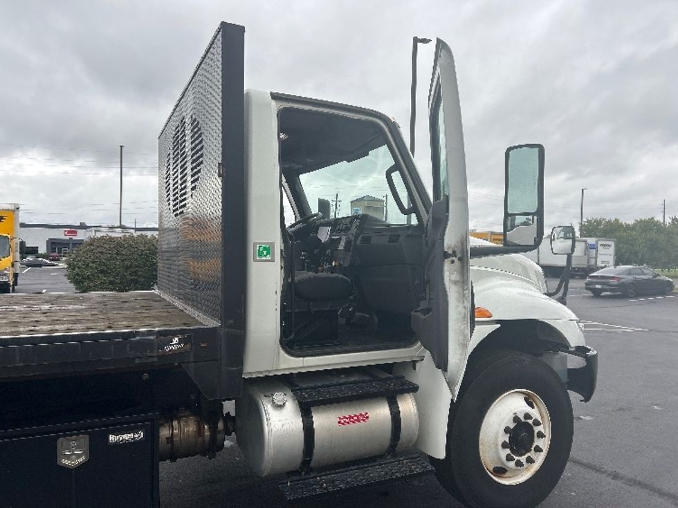 Flatbed Truck-Light and Medium Duty Trucks-International-2020-MV607-Indianapolis-IN-29,000\n\t\tmiles-$ 32,750 - Image 20