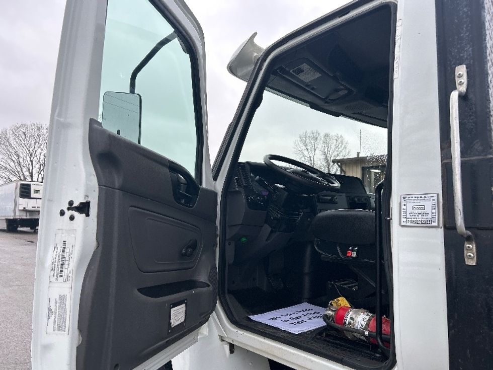 Flatbed Truck-Light and Medium Duty Trucks-International-2020-MV607-Jackson-TN-115,581\n\t\tmiles-$ 47,250 - Image 13