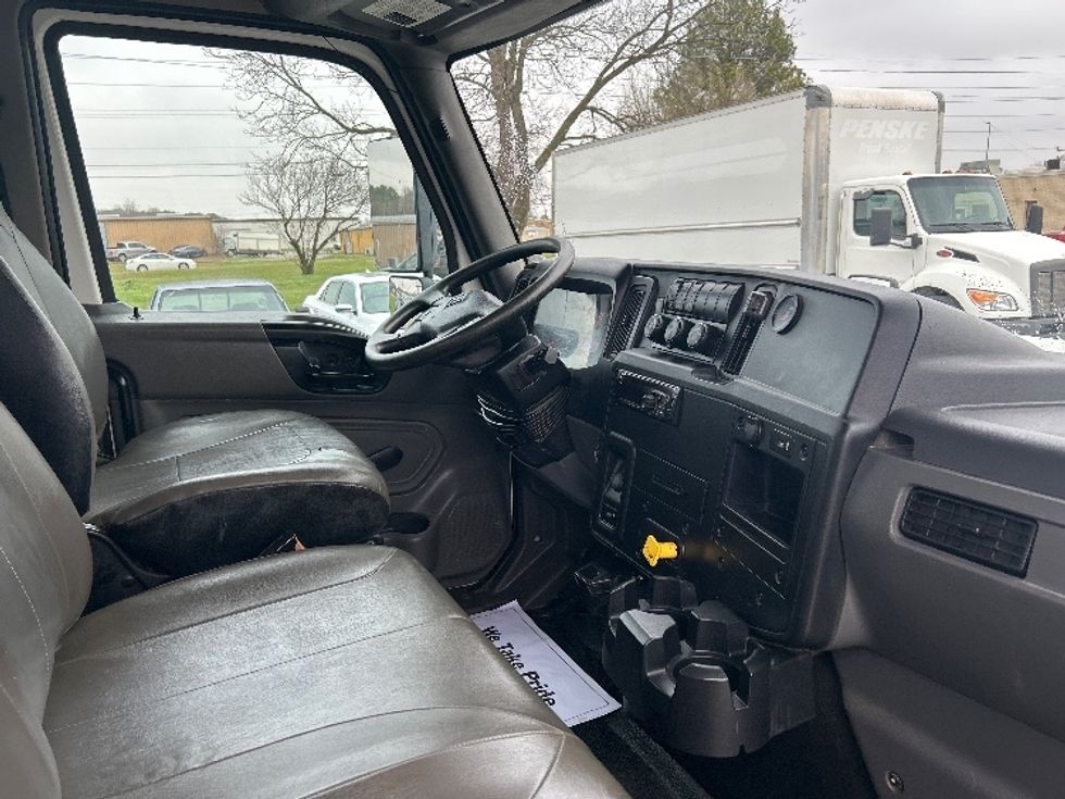 Flatbed Truck-Light and Medium Duty Trucks-International-2020-MV607-Jackson-TN-115,581\n\t\tmiles-$ 47,250 - Image 19