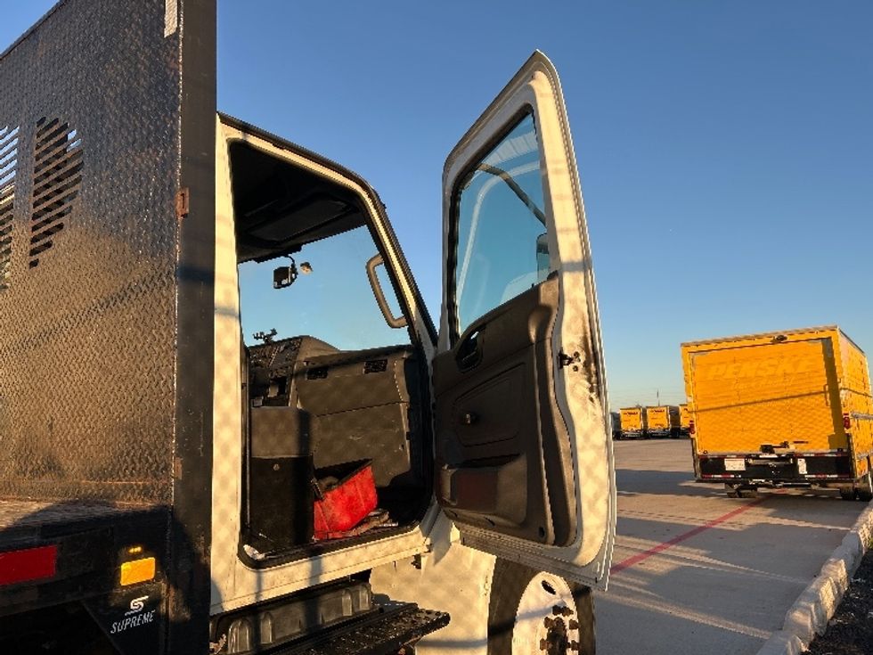 Flatbed Truck-Light and Medium Duty Trucks-International-2020-MV607-Katy-TX-177,951\n\t\tmiles-$ 13,000 - Image 18