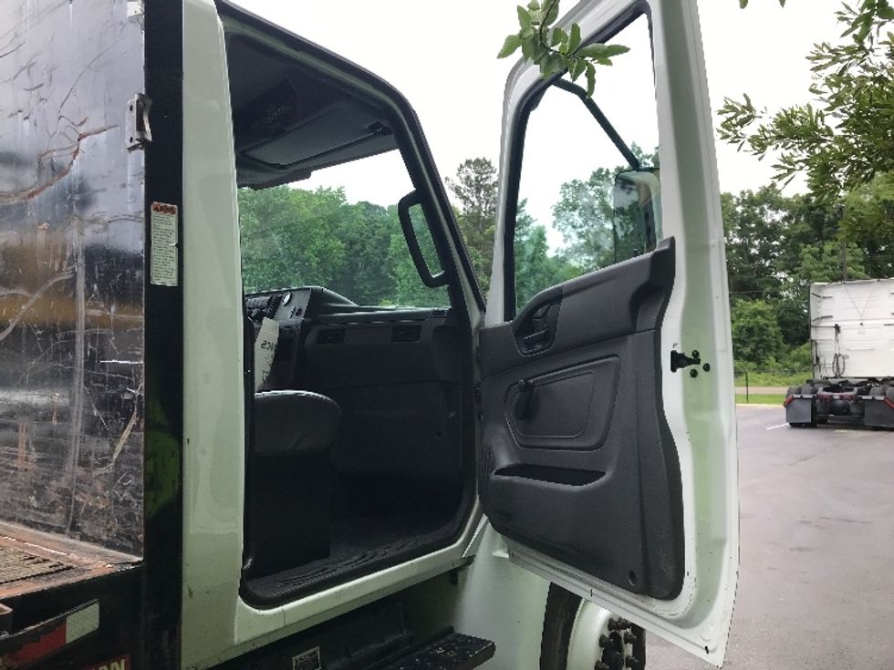 Flatbed Truck-Light and Medium Duty Trucks-International-2020-MV607-Ladson-SC-87,728\n\t\tmiles-$ 54,250 - Image 16