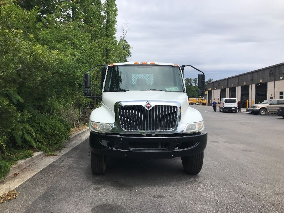 Flatbed Truck-Light and Medium Duty Trucks-International-2020-MV607-Ladson-SC-87,728\n\t\tmiles-$ 54,250 - Image 2