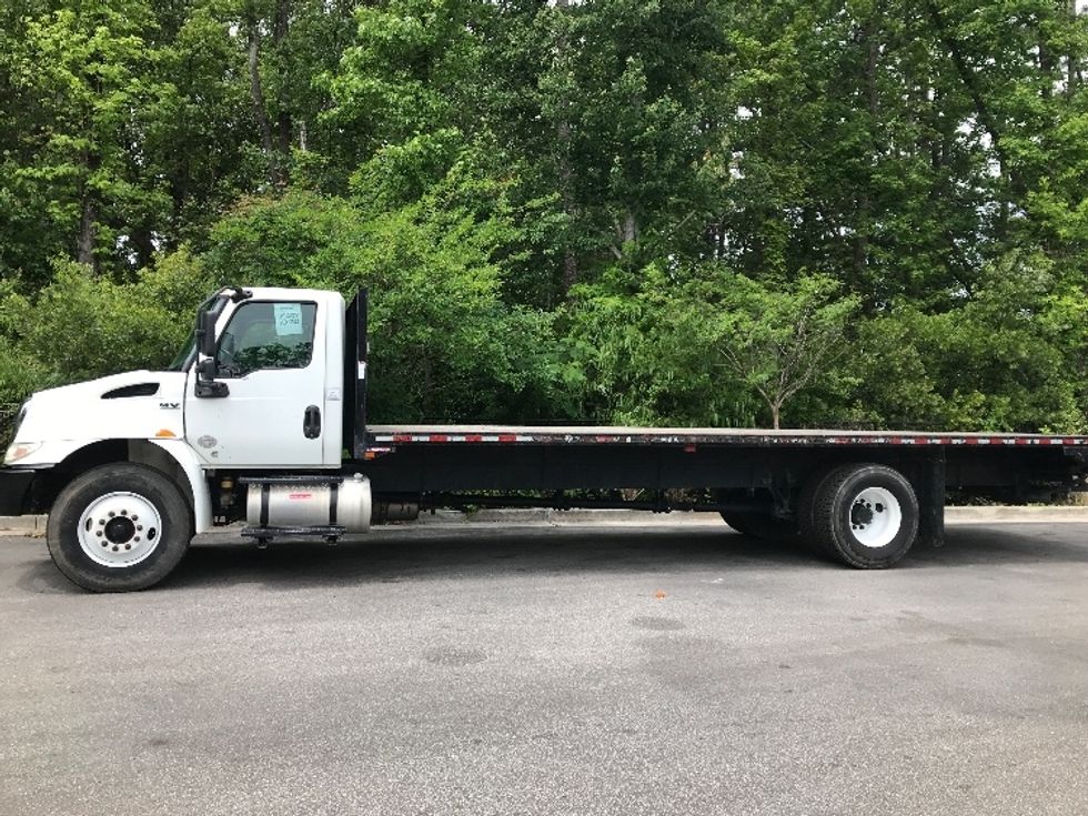 Flatbed Truck-Light and Medium Duty Trucks-International-2020-MV607-Ladson-SC-87,728\n\t\tmiles-$ 54,250 - Image 4
