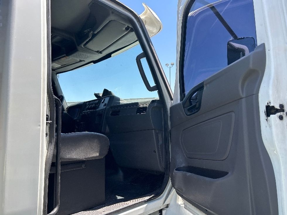 Flatbed Truck-Light and Medium Duty Trucks-International-2020-MV607-Las Vegas-NV-149,530\n\t\tmiles-$ 53,750 - Image 16