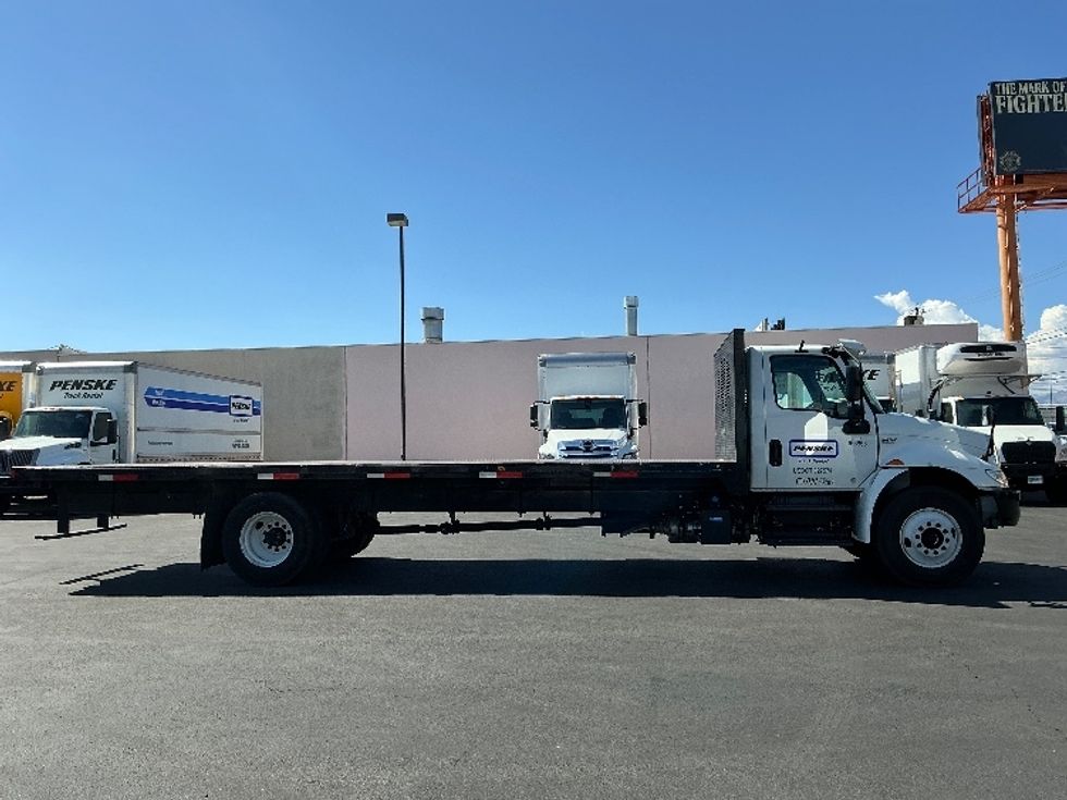Flatbed Truck-Light and Medium Duty Trucks-International-2020-MV607-Las Vegas-NV-157,179\n\t\tmiles-$ 49,000 - Image 11