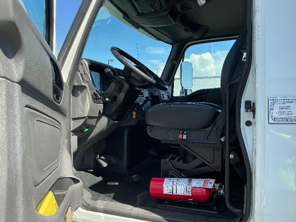 Flatbed Truck-Light and Medium Duty Trucks-International-2020-MV607-Las Vegas-NV-157,179\n\t\tmiles-$ 49,000 - Image 12