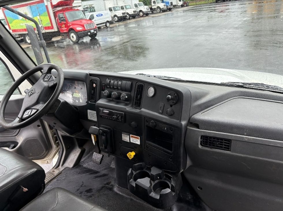 Flatbed Truck-Light and Medium Duty Trucks-International-2020-MV607-Lexington-KY-96,949\n\t\tmiles-$ 51,750 - Image 18