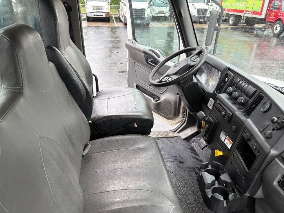 Flatbed Truck-Light and Medium Duty Trucks-International-2020-MV607-Lexington-KY-96,949\n\t\tmiles-$ 51,750 - Image 22