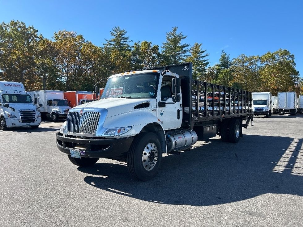 Flatbed Truck-Light and Medium Duty Trucks-International-2020-MV607-Londonderry-NH-155,716\n\t\tmiles-$ 46,500 - Image 3
