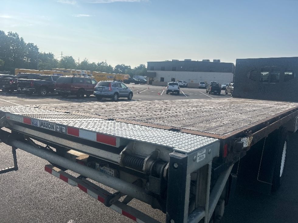 Flatbed Truck-Light and Medium Duty Trucks-International-2020-MV607-Louisville-KY-127,574\n\t\tmiles-$ 52,000 - Image 11