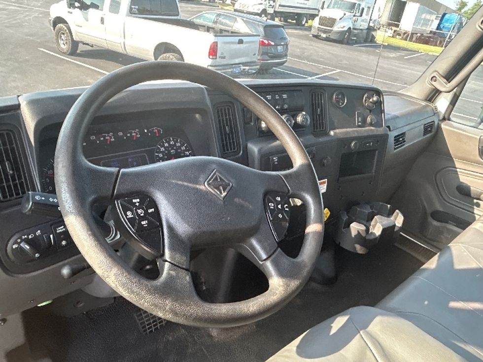Flatbed Truck-Light and Medium Duty Trucks-International-2020-MV607-Louisville-KY-127,574\n\t\tmiles-$ 52,000 - Image 17