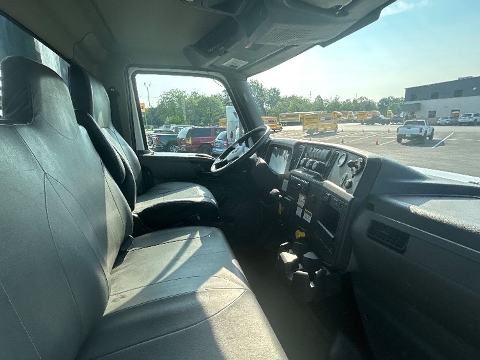 Flatbed Truck-Light and Medium Duty Trucks-International-2020-MV607-Louisville-KY-127,574\n\t\tmiles-$ 52,000 - Image 22