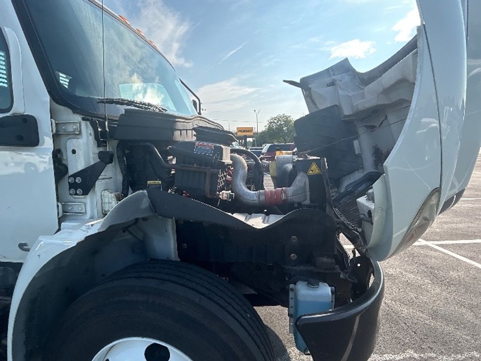 Flatbed Truck-Light and Medium Duty Trucks-International-2020-MV607-Louisville-KY-127,574\n\t\tmiles-$ 52,000 - Image 23