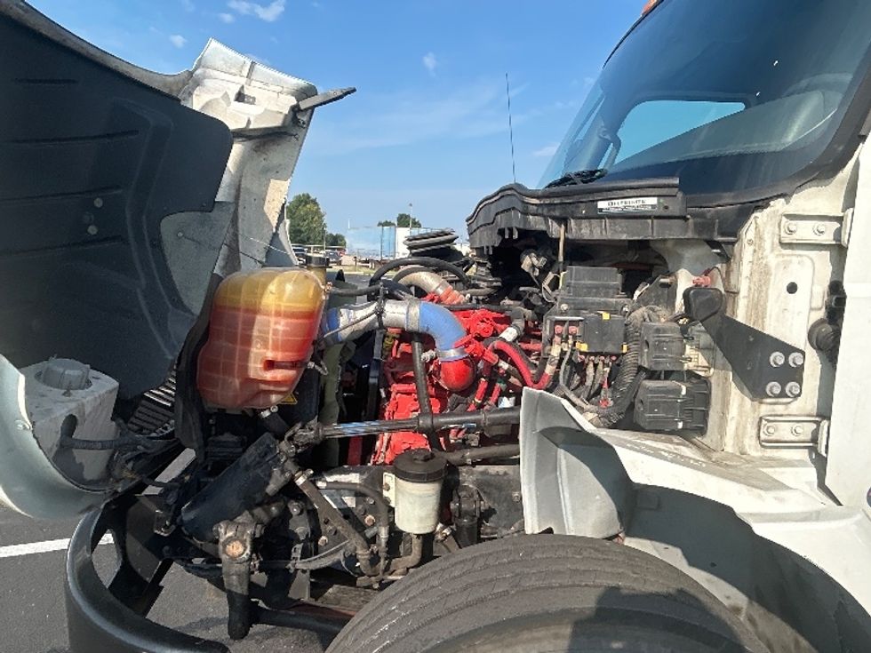 Flatbed Truck-Light and Medium Duty Trucks-International-2020-MV607-Louisville-KY-127,574\n\t\tmiles-$ 52,000 - Image 24