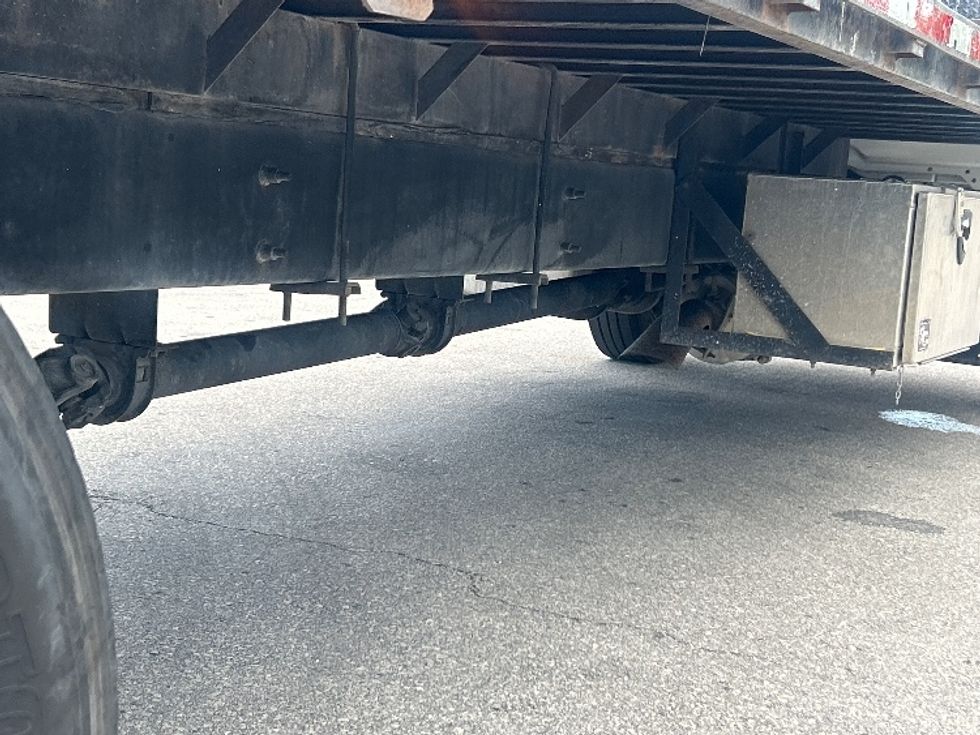 Flatbed Truck-Light and Medium Duty Trucks-International-2020-MV607-Medley-FL-120,385\n\t\tmiles-$ 51,500 - Image 14