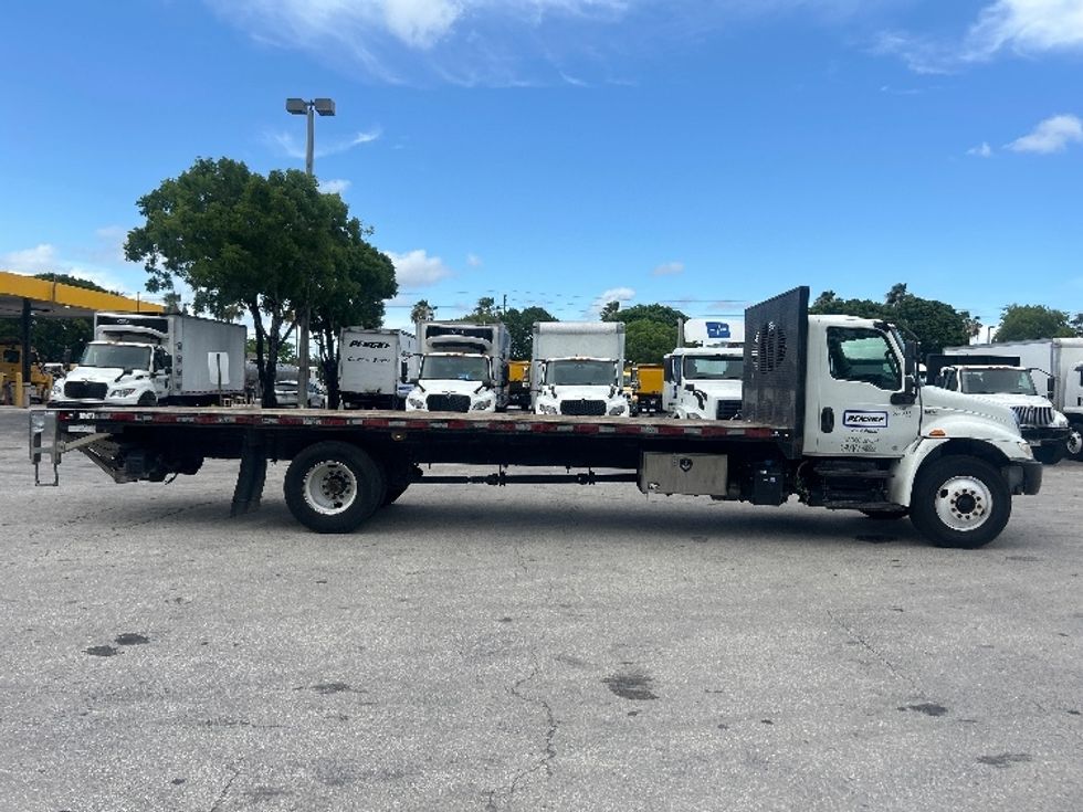 Flatbed Truck-Light and Medium Duty Trucks-International-2020-MV607-Medley-FL-120,385\n\t\tmiles-$ 51,500 - Image 15