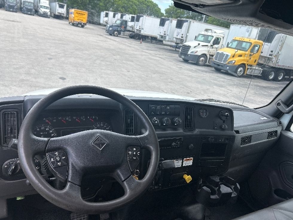 Flatbed Truck-Light and Medium Duty Trucks-International-2020-MV607-Medley-FL-120,385\n\t\tmiles-$ 51,500 - Image 18
