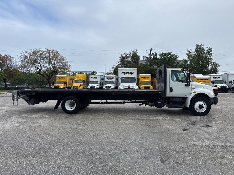 Flatbed Truck-Light and Medium Duty Trucks-International-2020-MV607-Medley-FL-162,082\n\t\tmiles-$ 51,000 - Image 13