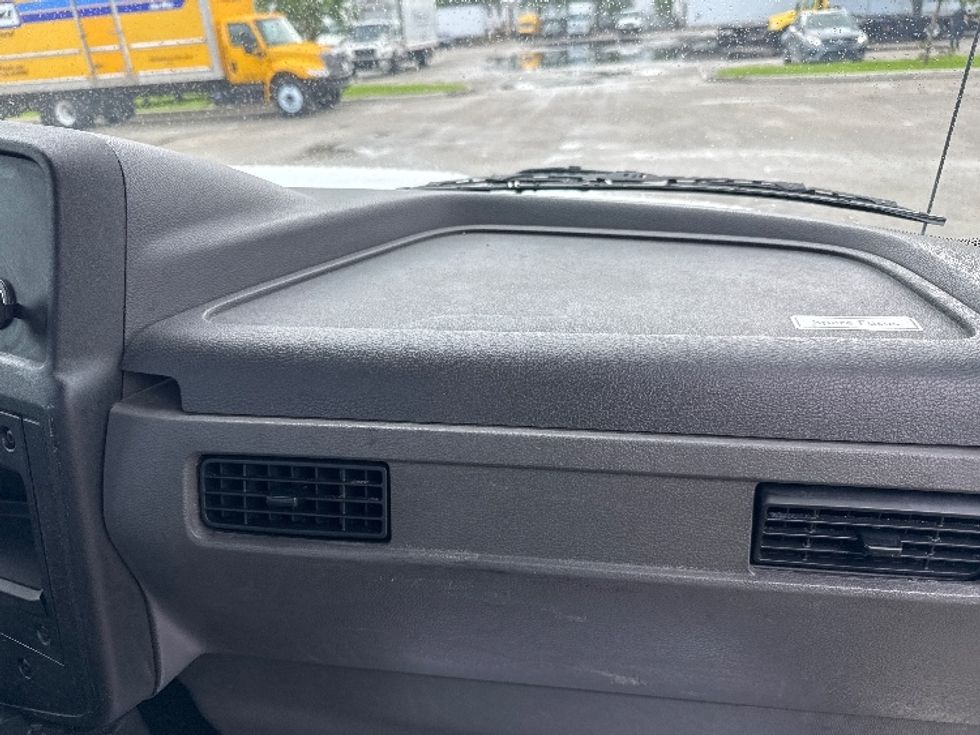 Flatbed Truck-Light and Medium Duty Trucks-International-2020-MV607-Medley-FL-162,082\n\t\tmiles-$ 51,000 - Image 19