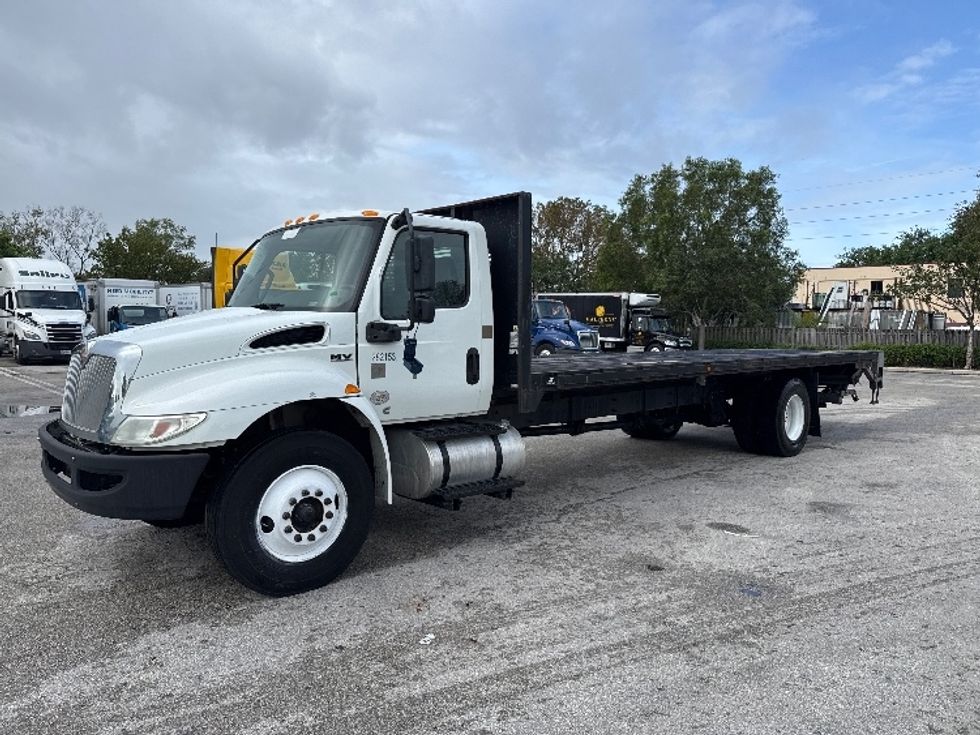 Flatbed Truck-Light and Medium Duty Trucks-International-2020-MV607-Medley-FL-162,082\n\t\tmiles-$ 51,000 - Image 3