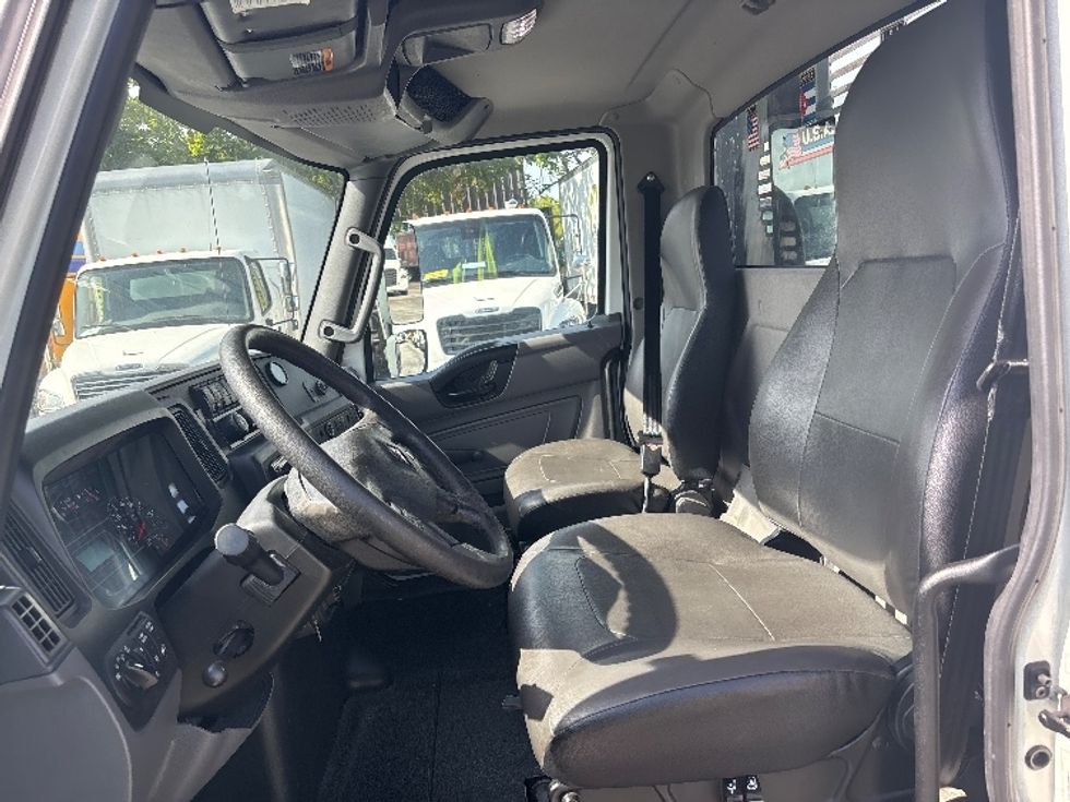 Flatbed Truck-Light and Medium Duty Trucks-International-2020-MV607-Medley-FL-190,100\n\t\tmiles-$ 47,250 - Image 12
