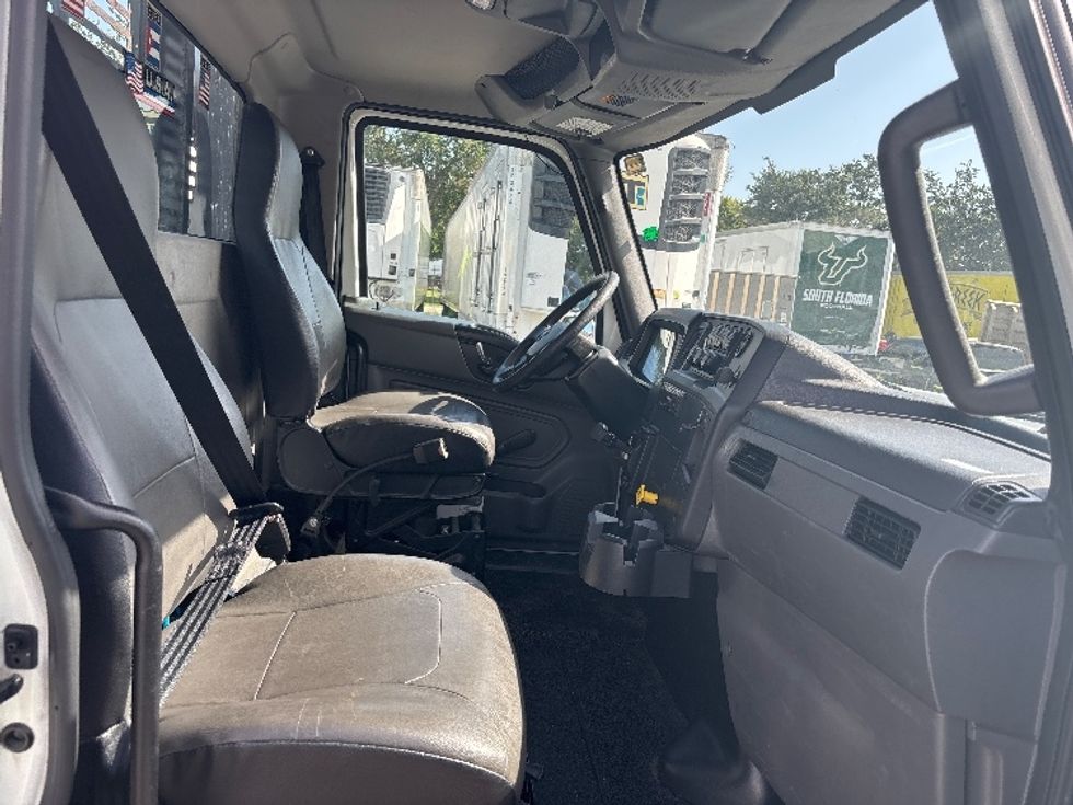 Flatbed Truck-Light and Medium Duty Trucks-International-2020-MV607-Medley-FL-190,100\n\t\tmiles-$ 47,250 - Image 17