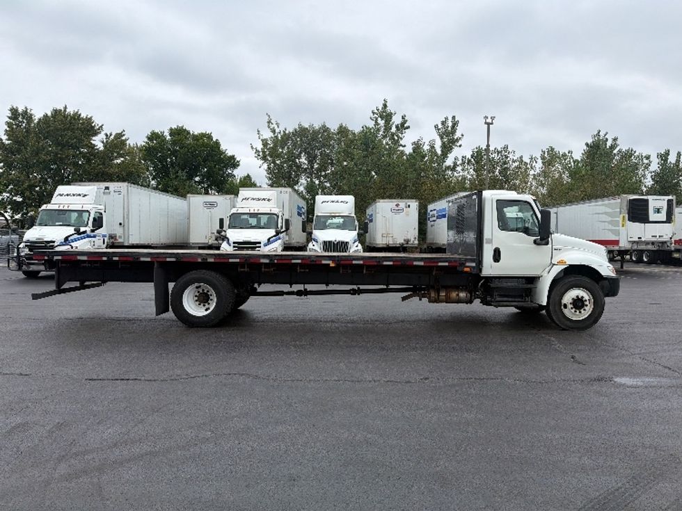 Flatbed Truck-Light and Medium Duty Trucks-International-2020-MV607-Melrose Park-IL-133,008\n\t\tmiles-$ 47,500 - Image 11