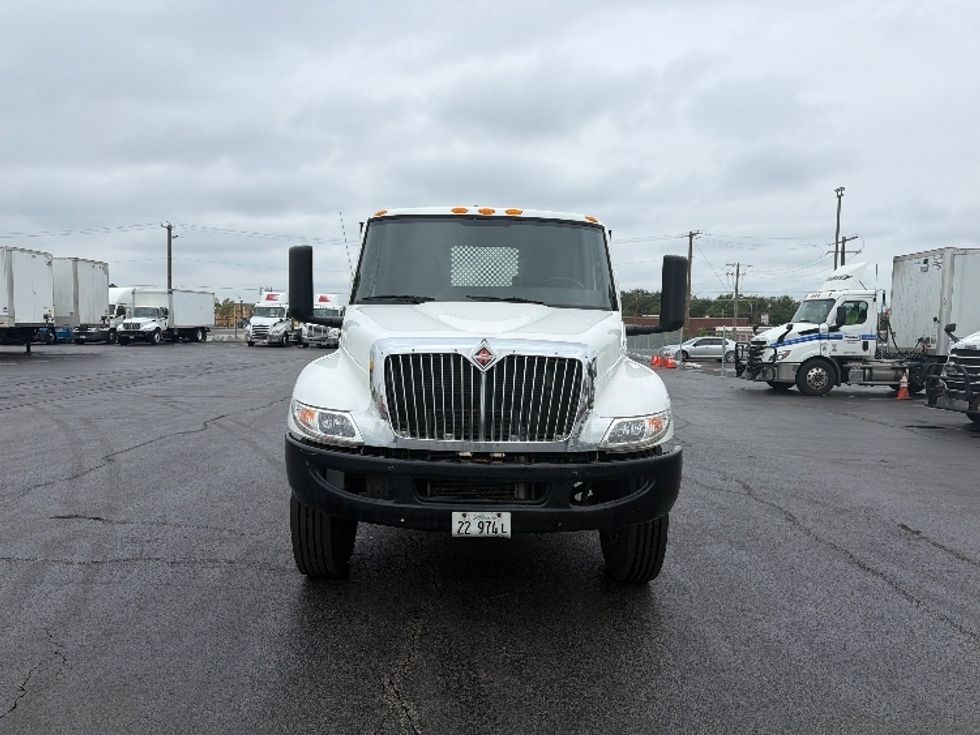 Flatbed Truck-Light and Medium Duty Trucks-International-2020-MV607-Melrose Park-IL-133,008\n\t\tmiles-$ 47,500 - Image 2