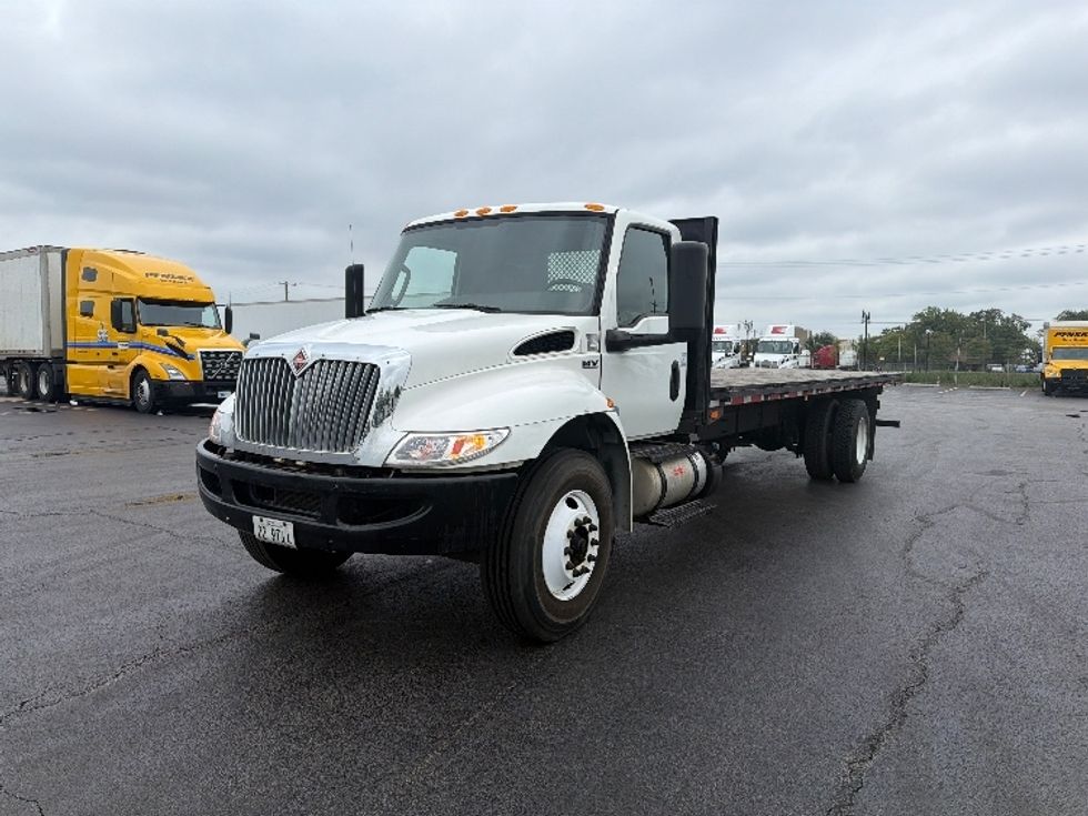 Flatbed Truck-Light and Medium Duty Trucks-International-2020-MV607-Melrose Park-IL-133,008\n\t\tmiles-$ 47,500 - Image 3