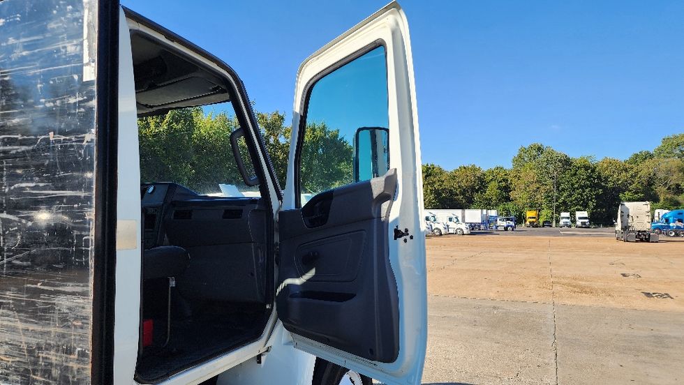 Flatbed Truck-Light and Medium Duty Trucks-International-2020-MV607-Memphis-TN-228,165\n\t\tmiles-$ 54,750 - Image 16