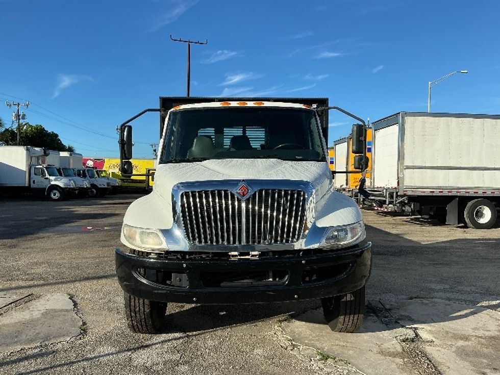 Flatbed Truck-Light and Medium Duty Trucks-International-2020-MV607-Miami-FL-142,170\n\t\tmiles-$ 49,000 - Image 2