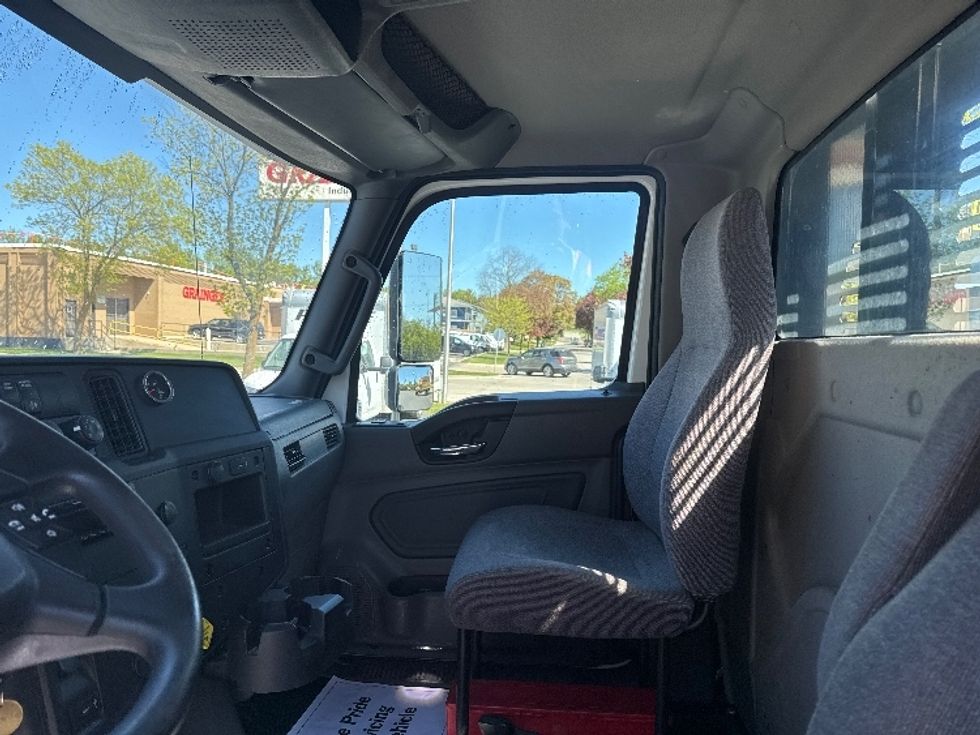 Flatbed Truck-Light and Medium Duty Trucks-International-2020-MV607-Milwaukee-WI-213,392\n\t\tmiles-$ 52,000 - Image 18
