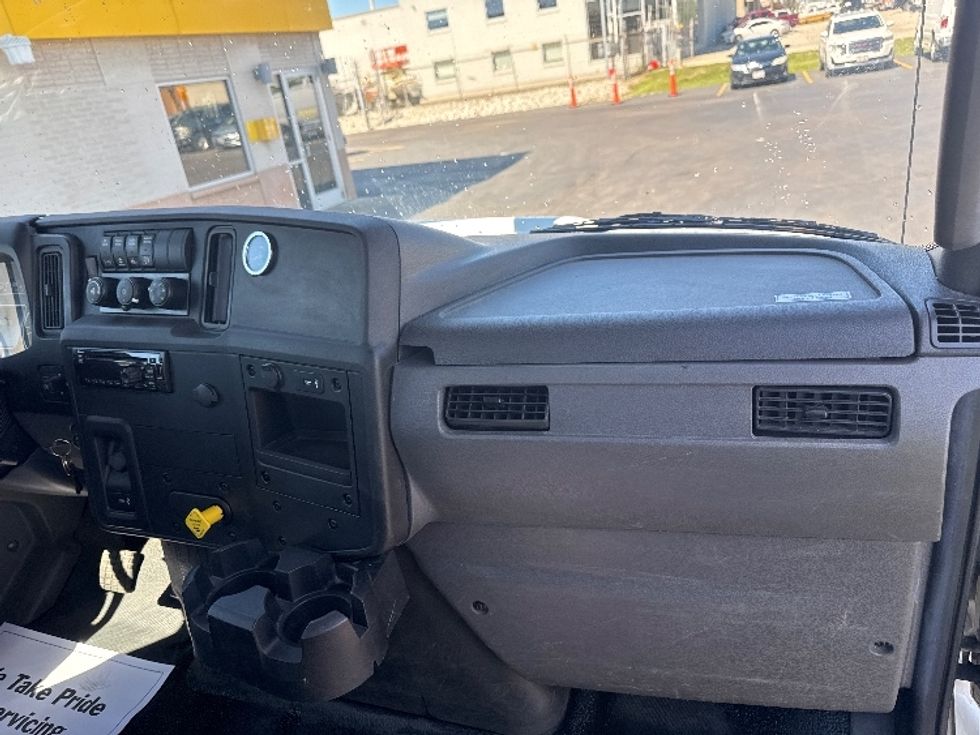 Flatbed Truck-Light and Medium Duty Trucks-International-2020-MV607-Milwaukee-WI-213,392\n\t\tmiles-$ 52,000 - Image 20