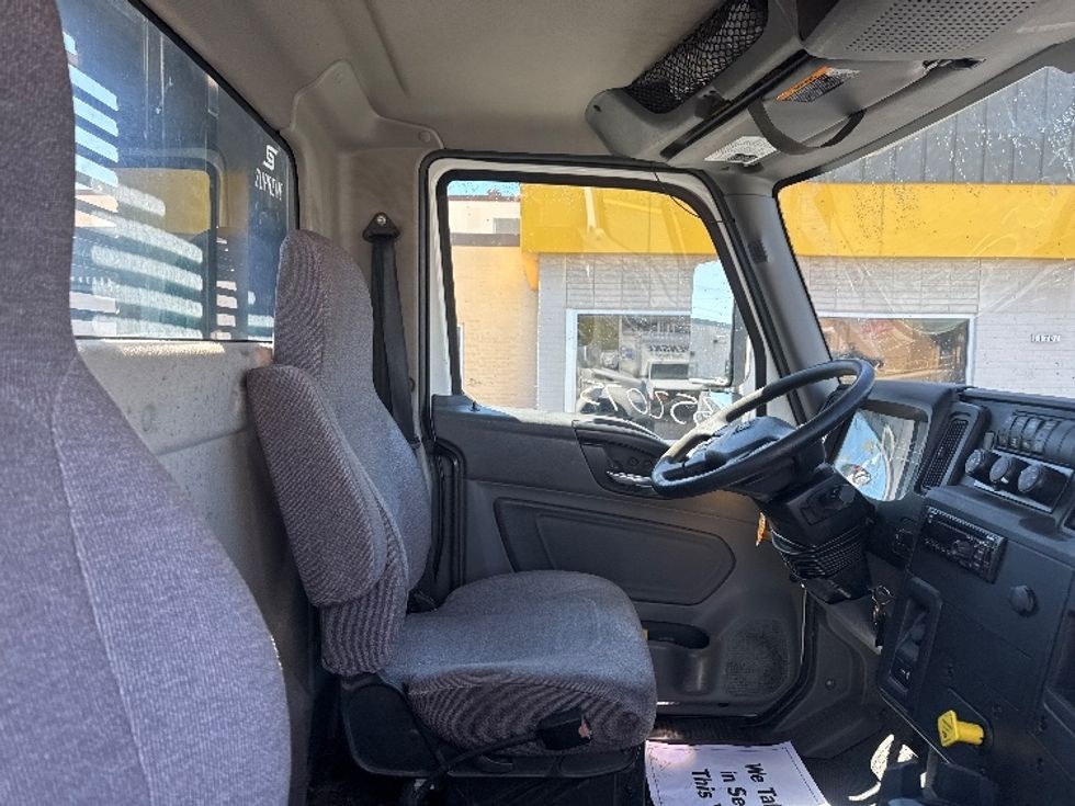 Flatbed Truck-Light and Medium Duty Trucks-International-2020-MV607-Milwaukee-WI-213,392\n\t\tmiles-$ 52,000 - Image 21