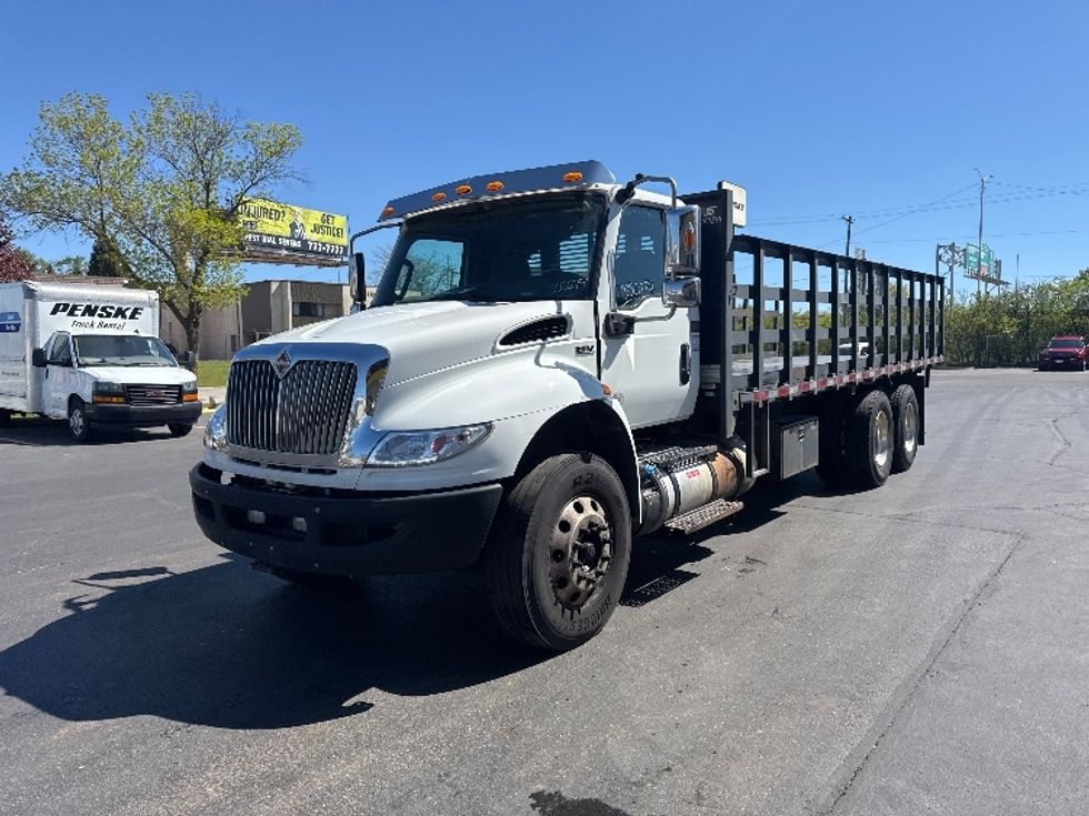 Flatbed Truck-Light and Medium Duty Trucks-International-2020-MV607-Milwaukee-WI-213,392\n\t\tmiles-$ 52,000 - Image 3