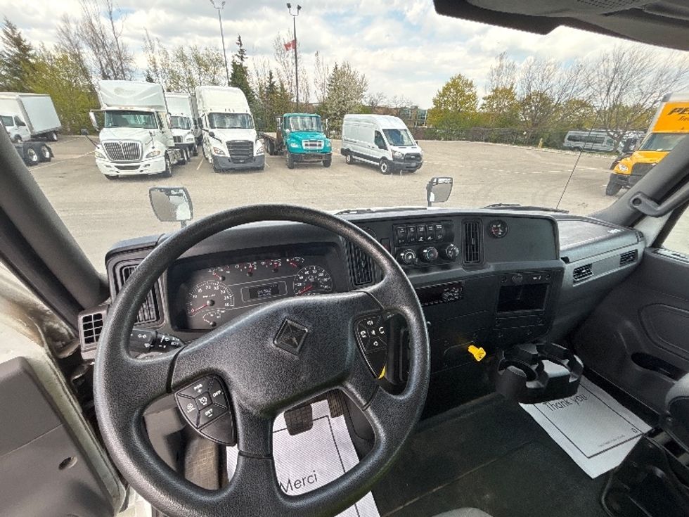 Flatbed Truck-Light and Medium Duty Trucks-International-2020-MV607-Mississauga-ON-111,723\n\t\tkm-$ 93,000 - Image 11