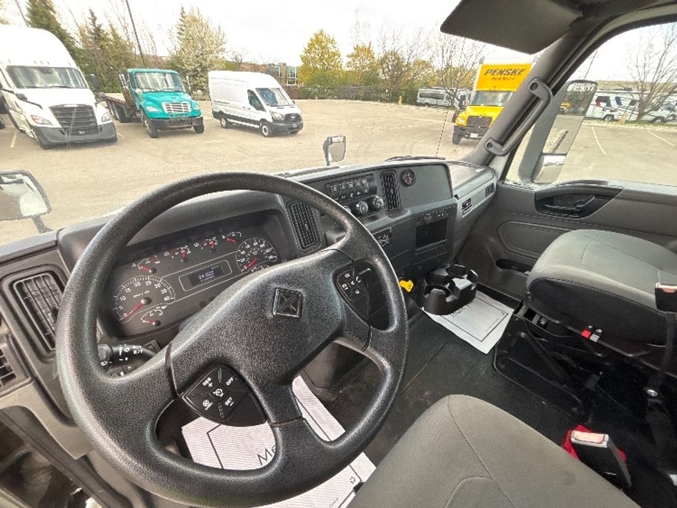 Flatbed Truck-Light and Medium Duty Trucks-International-2020-MV607-Mississauga-ON-111,723\n\t\tkm-$ 93,000 - Image 14