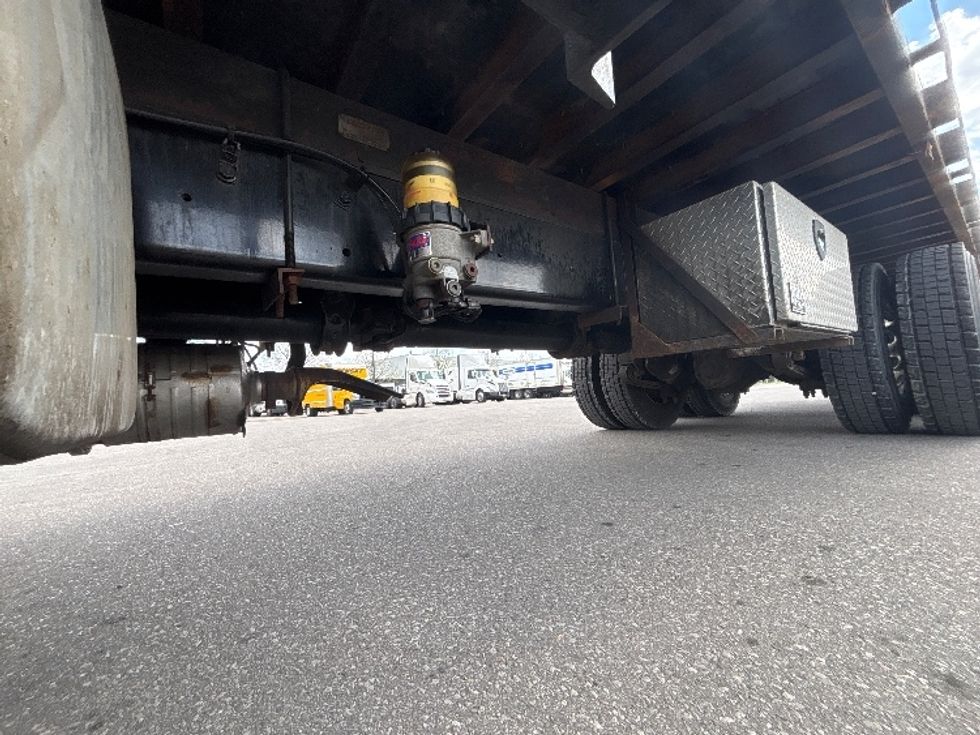 Flatbed Truck-Light and Medium Duty Trucks-International-2020-MV607-Mississauga-ON-111,723\n\t\tkm-$ 93,000 - Image 5