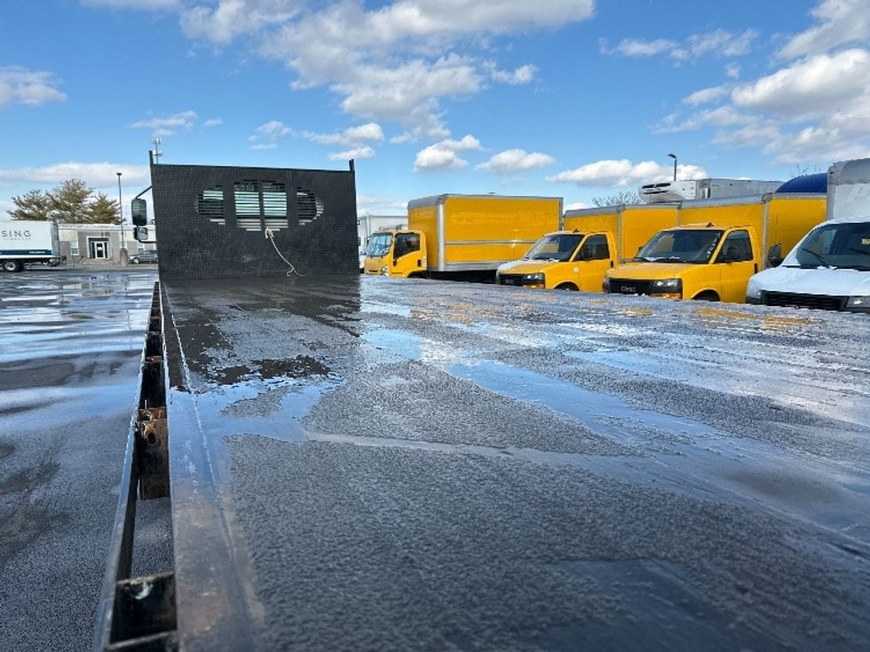 Flatbed Truck-Light and Medium Duty Trucks-International-2020-MV607-New Castle-DE-108,701\n\t\tmiles-$ 61,000 - Image 12