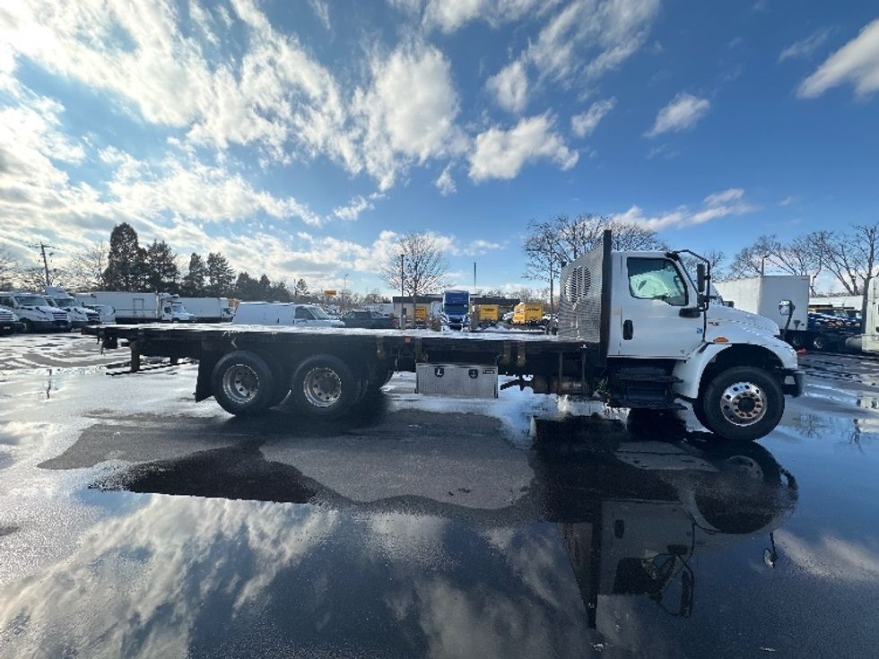 Flatbed Truck-Light and Medium Duty Trucks-International-2020-MV607-New Castle-DE-108,701\n\t\tmiles-$ 61,000 - Image 15