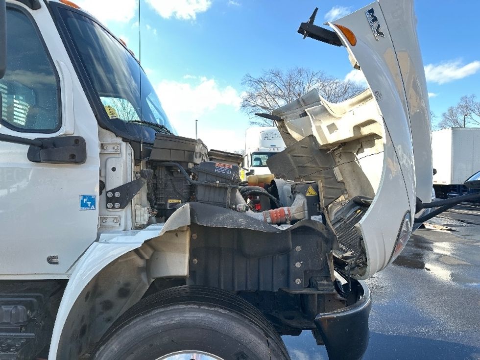 Flatbed Truck-Light and Medium Duty Trucks-International-2020-MV607-New Castle-DE-108,701\n\t\tmiles-$ 61,000 - Image 23