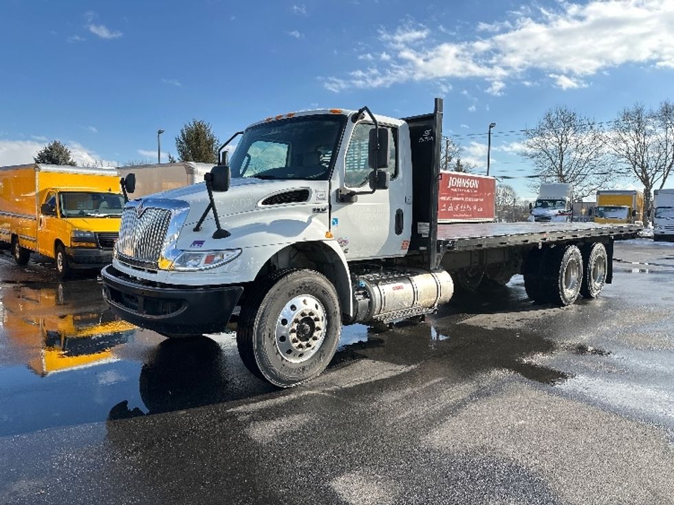 Flatbed Truck-Light and Medium Duty Trucks-International-2020-MV607-New Castle-DE-108,701\n\t\tmiles-$ 61,000 - Image 3