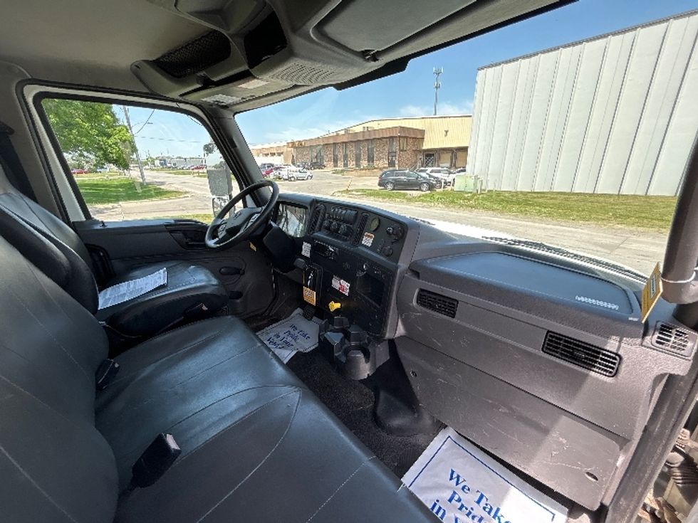 Flatbed Truck-Light and Medium Duty Trucks-International-2020-MV607-Omaha-NE-138,764\n\t\tmiles-$ 49,750 - Image 21